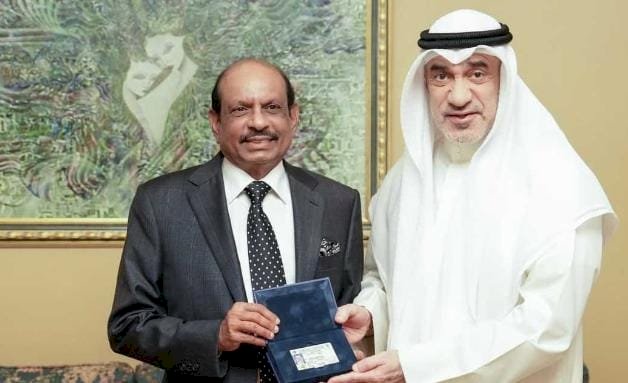 കുവൈത്തിന്റെ ആദ്യ ഗോൾഡൻ വിസ എം.എ. യൂസഫലിക്ക്