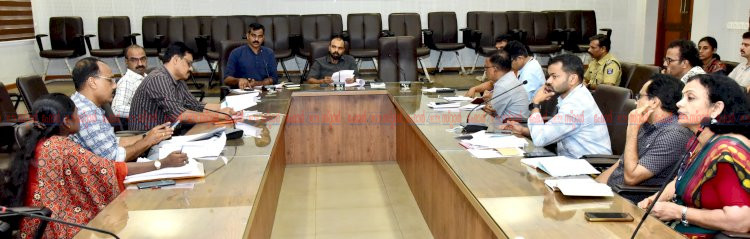 ജനങ്ങളെ വെല്ലുവിളിക്കരുത്, അടിപ്പാത വേണം നടാലിലെ ഗതാഗതക്കുരുക്കിൽ ദേശീയപാത അതോറിറ്റിക്കെതിരെ എം.പിമാരും എം.എൽ.എയും