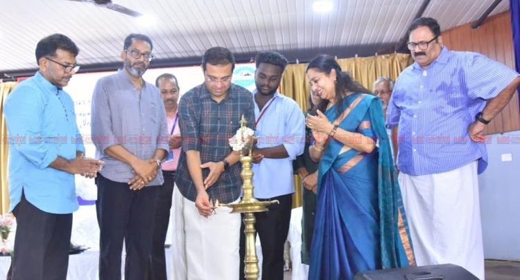 ക്യാമ്പസുകളെ കാലത്തിനനുസരിച്ച് സജ്ജമാക്കും മന്ത്രി റോജി എം ജോൺ