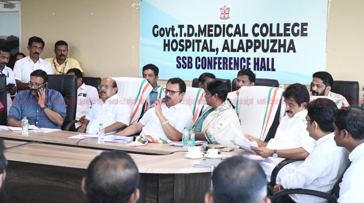 ജീവനക്കാരുടെ ഒഴിവുകൾ അടിയന്തരമായി നികത്തും മന്ത്രി കെ. മുരളീധരൻ