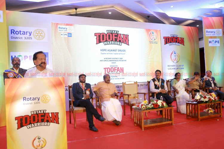 ലഹരി വ്യാപനം ആഗോള വെല്ലുവിളി രമേശ് ചെന്നിത്തല