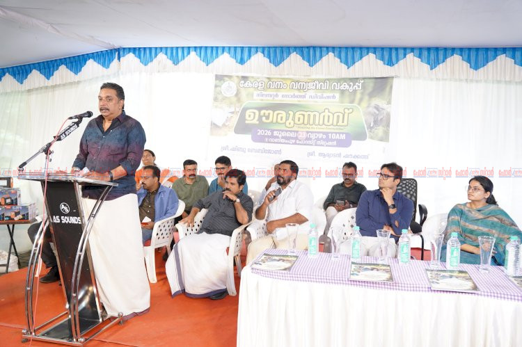 പ്രളയത്തില്‍ വീടും സ്ഥലവും നഷ്ടപ്പെട്ടവരെ പുനരധിവസിപ്പിക്കും മന്ത്രി ഷിബു ബേബി ജോണ്‍