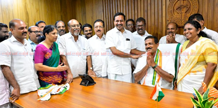 വി.ആർ. സുധീർ കൊച്ചി കോർപ്പറേഷൻ പുതിയ ഡെപ്യൂട്ടി മേയറായി സത്യപ്രതിജ്ഞ ചെയ്തു അധികാരമേറ്റു