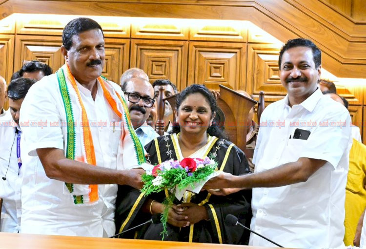 വി.ആർ. സുധീർ കൊച്ചി കോർപ്പറേഷൻ പുതിയ ഡെപ്യൂട്ടി മേയറായി സത്യപ്രതിജ്ഞ ചെയ്തു അധികാരമേറ്റു