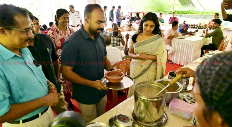 കുടുംബശ്രീ അമൃതം കർക്കിടകം ആരോഗ്യ ഭക്ഷ്യമേള തുടങ്ങി