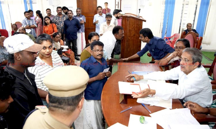 പട്ടികജാതി പട്ടികഗോത്രവർഗ കമ്മീഷൻ അദാലത്ത് 138 പരാതികൾ തീർപ്പാക്കി
