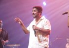 ഓണാഘോഷത്തിൽ പാട്ടിൻ പൂക്കളം തീർത്ത് വിനീത് ശ്രീനിവാസനും മധു ബാലകൃഷ്ണനും