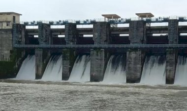 മലങ്കര ഡാം തുറന്നു മൂവാറ്റുപുഴ, തൊടുപുഴയാർ തീരവാസികൾക്ക് ജാഗ്രതാ മുന്നറിയിപ്പ്