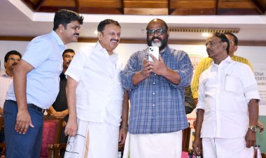 എഐ യുഗത്തിലേക്ക്കെ എസ്ആർടിസി വാട്സ്ആപ്പ് ടിക്കറ്റിങും 24 മണിക്കൂർ കസ്റ്റമർ കെയറും