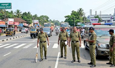 കളമശ്ശേരി അപ്പോളോ കമ്പനിക്ക് സമീപം അപകടങ്ങൾ പെരുകുന്നു റോഡ് സുരക്ഷ വർദ്ധിപ്പിക്കാൻ മോട്ടോർ വാഹന വകുപ്പിന്റെ പരിശോധന