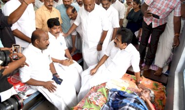 ദുരിതബാധിതർക്ക് ആശ്വാസവുമായി മന്ത്രിമാരായ എം. ലിജുവും ടി. സിദ്ദിഖും കെ.സി. വേണുഗോപാൽ എം പിയും കുട്ടനാട്ടിൽ