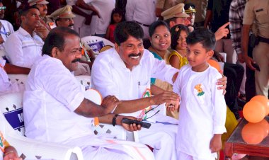 സ്വാതന്ത്ര്യം കാത്തുസൂക്ഷിക്കാനും ഭാവിതലമുറയ്ക്ക് കൈമാറാനും പ്രതിജ്ഞയെടുക്കണം മന്ത്രി ടി സിദ്ദീഖ്