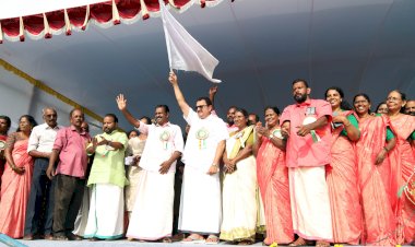 വെള്ളായണി കായലിൽ ആവേശം വിതറി അയ്യങ്കാളി ജലോത്സവം