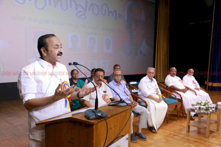 എം.കെ. സാനു മാഷ് മലയാള ഭാഷയുടെയും സംസ്കാരത്തിന്റെയും ജ്വലിക്കുന്ന ഗുരുനാഥൻ മുഖ്യമന്ത്രി വി.ഡി. സതീശൻ