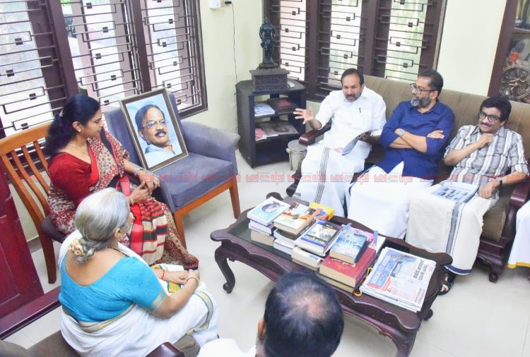 എം.ടി വാസുദേവന്‍ നായരുടെ പേരില്‍ ഒരുങ്ങുന്നത് രാജ്യത്തെ ഏറ്റവും വിശാലമായ സാംസ്‌കാരിക പാര്‍ക്ക് മന്ത്രി പി.സി വിഷ്ണുനാഥ്