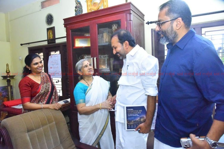 എം.ടി വാസുദേവന്‍ നായരുടെ പേരില്‍ ഒരുങ്ങുന്നത് രാജ്യത്തെ ഏറ്റവും വിശാലമായ സാംസ്‌കാരിക പാര്‍ക്ക് മന്ത്രി പി.സി വിഷ്ണുനാഥ്
