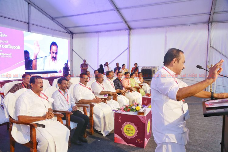 ​വിലക്കയറ്റം തടയാൻ സപ്ലൈകോ 6 ലക്ഷം കുടുംബങ്ങൾക്ക് സൗജന്യ ഓണക്കിറ്റും ഓണം മെഗാ ട്രേഡ് ഫെയറിന് തുടക്കം