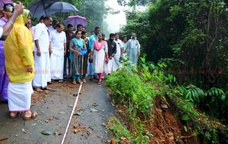 ചെറുപുഴയിലെ നാശനഷ്ടങ്ങൾ സർക്കാരിന്റെ ശ്രദ്ധയിൽ കൊണ്ടുവരുമെന്ന് മന്ത്രി സണ്ണി ജോസഫ്