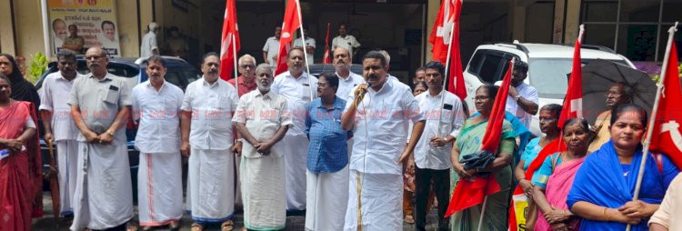 1,534 കോടിയുടെ ഫണ്ട് വെട്ട്, 1.8 ലക്ഷം പദ്ധതികൾ മുടങ്ങി മുൻ എം.എൽ.എ ആന്റണി ജോൺ