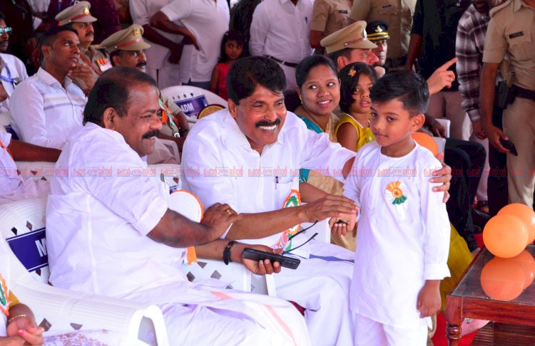 സ്വാതന്ത്ര്യം കാത്തുസൂക്ഷിക്കാനും ഭാവിതലമുറയ്ക്ക് കൈമാറാനും പ്രതിജ്ഞയെടുക്കണം മന്ത്രി ടി സിദ്ദീഖ്