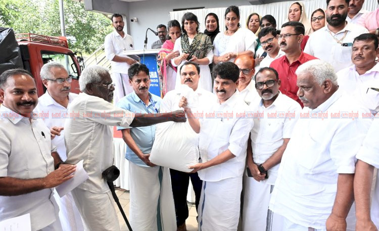 എം.എൽ.എ കെയർ പദ്ധതി 2000 കുടുംബങ്ങൾക്ക് ഓണക്കിറ്റ് വിതരണം ചെയ്തു