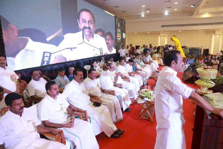 കർഷകർ നാടിന്റെ നട്ടെല്ല് പുതിയ കാർഷിക നയങ്ങളും ഭൂനിയമ ഭേദഗതിയുമായി സർക്കാർ ഒപ്പമുണ്ടാകും മുഖ്യമന്ത്രി വി.ഡി. സതീശൻ