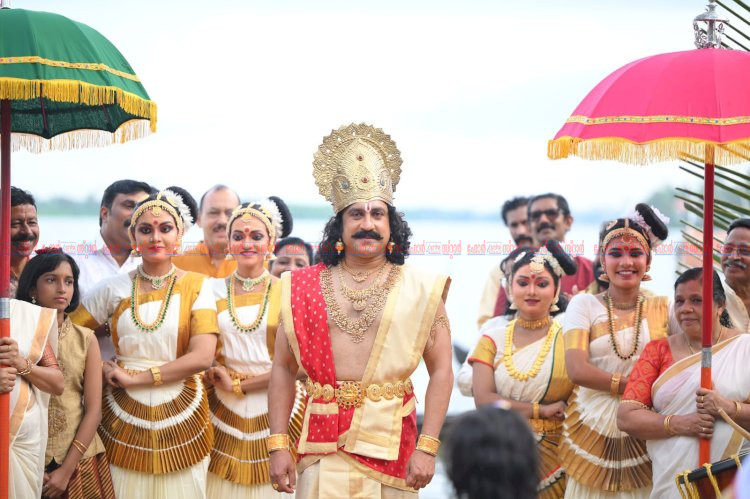 രണ്ട് പതിറ്റാണ്ടുകൾക്ക് ശേഷം ഓണപ്പാട്ടുമായി ഈസ്റ്റ് കോസ്റ്റ് വിജയൻ ഓണം വൈബ് 2026 പുറത്തിറങ്ങി