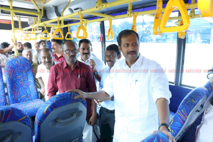 ഓണവിപണി സജീവം സബ്സിഡി സാധനങ്ങൾ ഉറപ്പ് കലൂരിലേക്ക് സൗജന്യ ബസുമായി സപ്ലൈകോ