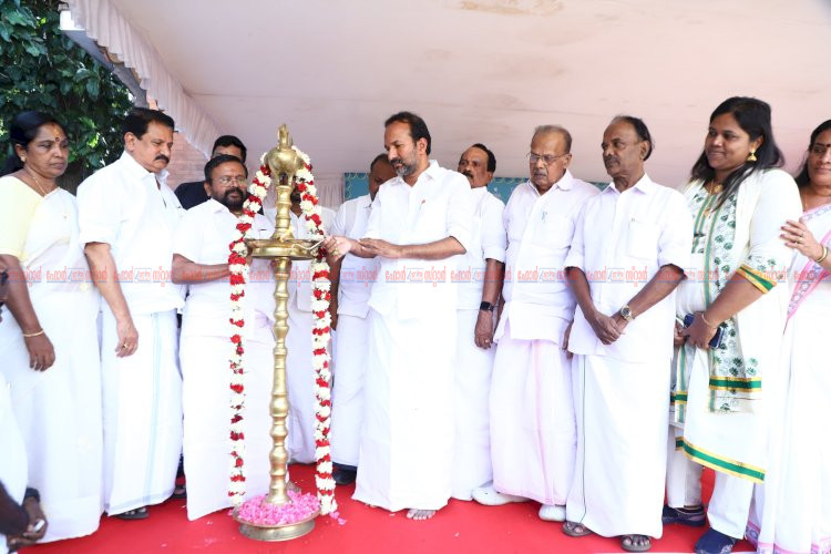 കനകക്കുന്നിൽ ഓണം ട്രേഡ് ഫെയറിന് തുടക്കം മന്ത്രി പി.സി. വിഷ്ണുനാഥ് ഉദ്ഘാടനം ചെയ്തു