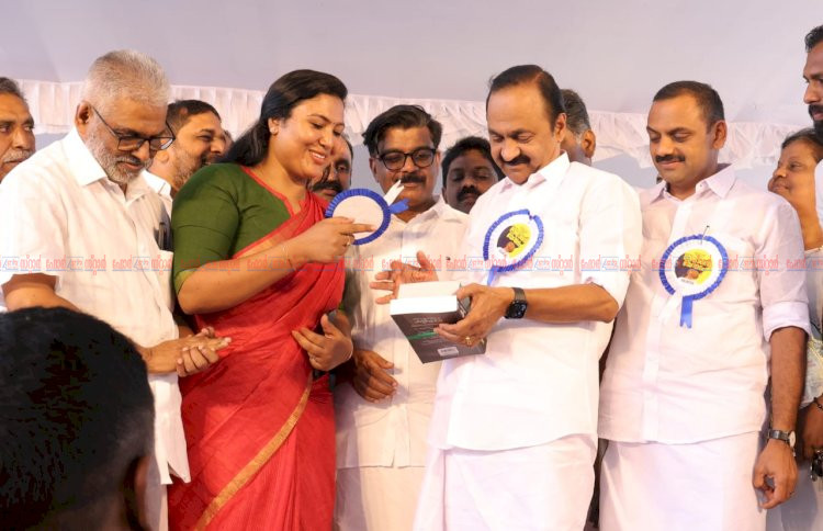 മൂവാറ്റുപുഴക്കാരുടെ സ്വപ്നത്തിന് പച്ചക്കൊടി പുതിയ ജില്ലയാക്കുന്നതിൽ ഗൗരവകരമായ പരിശോധനയെന്ന് മുഖ്യമന്ത്രി വി. ഡി. സതീശൻ