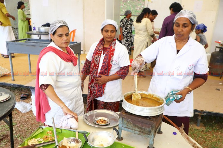 കനകക്കുന്നിൽ ഫുഡ് ഫെസ്റ്റിന് തുടക്കം വാഴപ്പിണ്ടിപ്പായസത്തിന് ഒന്നാം സ്ഥാനം