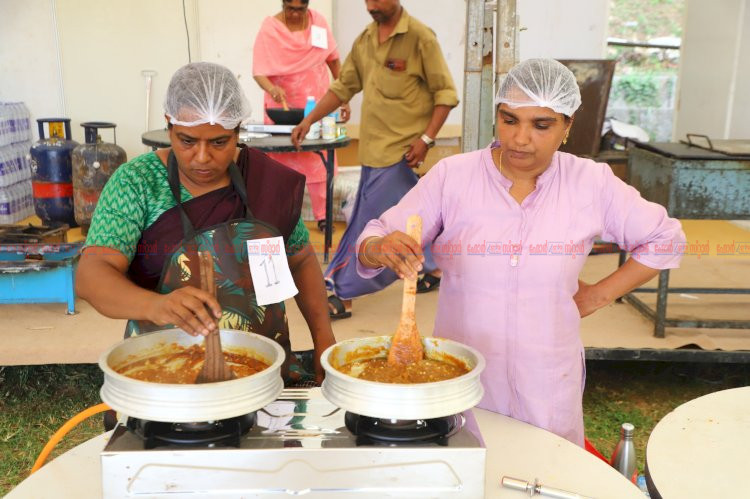 കനകക്കുന്നിൽ ഫുഡ് ഫെസ്റ്റിന് തുടക്കം വാഴപ്പിണ്ടിപ്പായസത്തിന് ഒന്നാം സ്ഥാനം