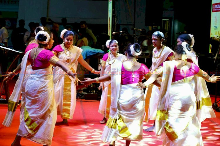 വിപുലമായ ജനകീയ പരിപാടികളുമായി സർക്കാർ മുന്നോട്ട് മന്ത്രി റോജി എം. ജോൺ