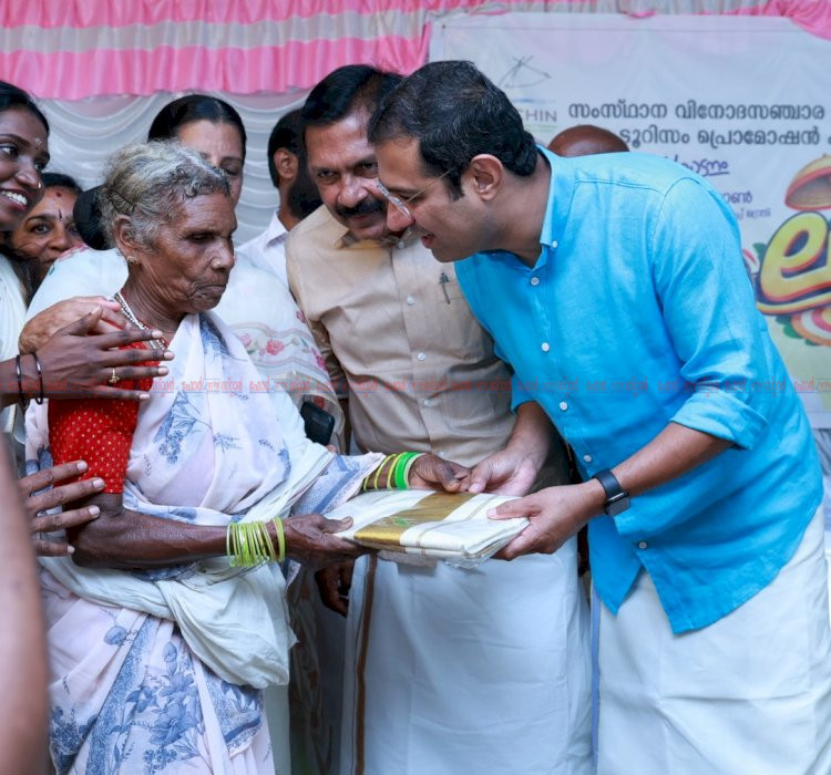 ആദിവാസി സഹോദരങ്ങൾക്കൊപ്പം സദ്യയും നൃത്തച്ചുവടുകളുമായി മന്ത്രിയും എംഎൽഎയും