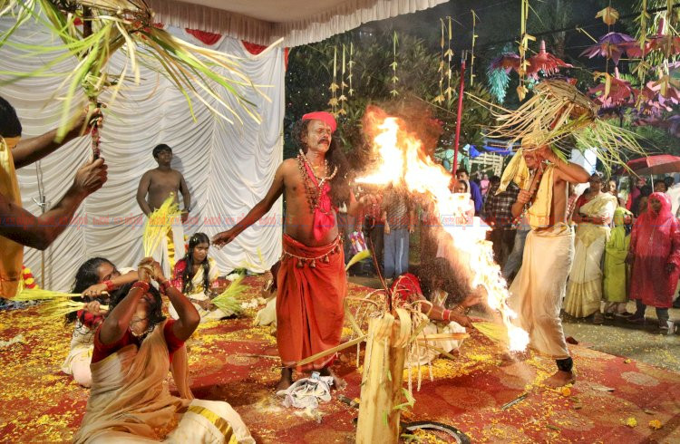 അന്യംനിന്നുപോകുന്ന അപൂർവ്വ അനുഷ്ഠാന ഭംഗിയുമായി പൂപ്പടത്തുള്ളൽ അരങ്ങേറി
