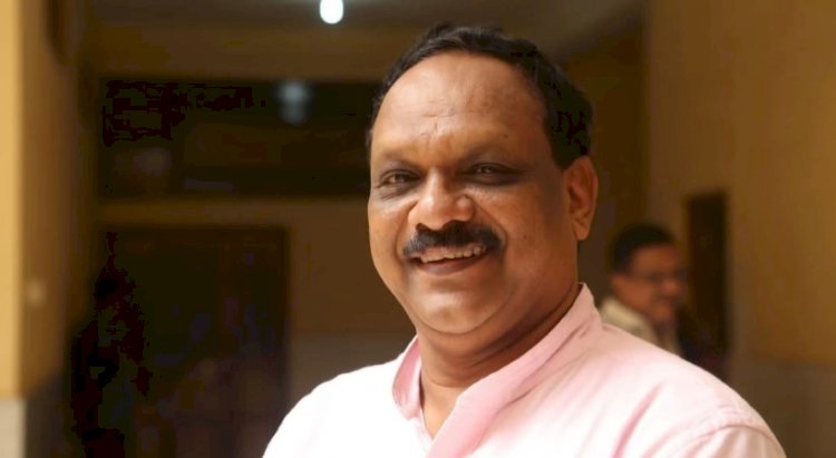 മുതിർന്ന ഐഎഎസ് ഉദ്യോഗസ്ഥനും മുൻ അഡീഷനൽ ചീഫ് സെക്രട്ടറിയുമായ പി.എച്ച്. കുര്യൻ (67) അന്തരിച്ചു.