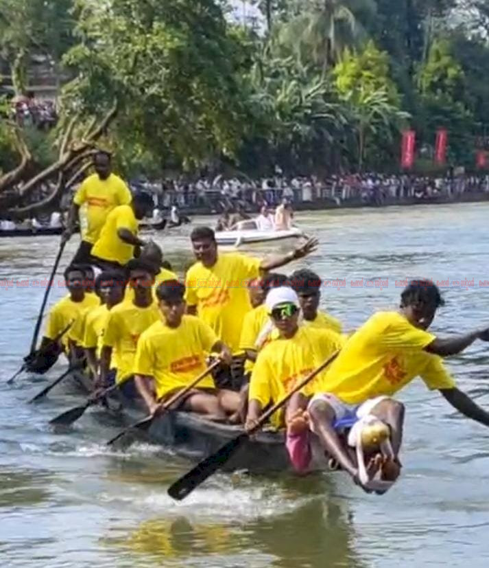 45 വർഷത്തെ കാത്തിരിപ്പിന് വിരാമം മൂവാറ്റുപുഴയാറ്റിൽ ആവേശം വിതറി ത്രിവേണി വള്ളംകളി