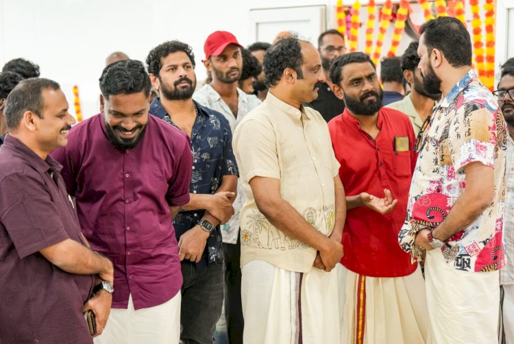 ജയസൂര്യ ചിത്രം മായൻ സെറ്റിൽ ഓണാഘോഷം ആശംസകളുമായി ഡീൻ കുര്യാക്കോസ് എം.പി