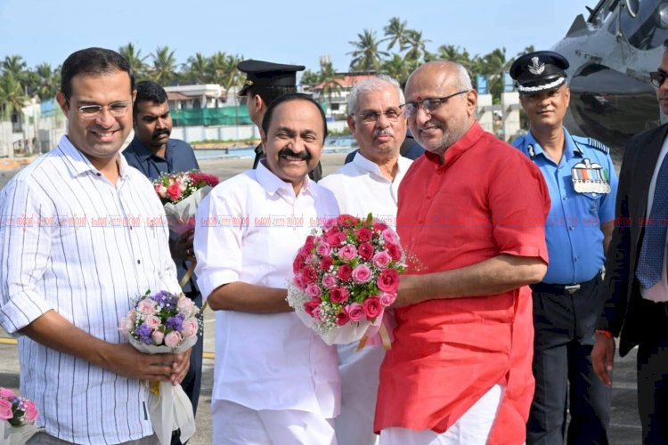 തലസ്ഥാനത്ത് ഗംഭീര സാംസ്കാരിക ഘോഷയാത്ര ഉപരാഷ്ട്രപതി ഫ്ലാഗ് ഓഫ് ചെയ്തു