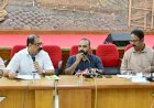 കണ്ണൂർ വിമാനത്താവള എൻട്രി ഫീ ഒഴിവാക്കണം തകർന്ന് റോഡുകളും ജനകീയ പ്രശ്നങ്ങളും ചർച്ച ചെയ്ത് ജില്ലാ വികസന സമിതി