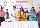 തിരുവനന്തപുരം ജില്ലാ കളക്ടർ അനു കുമാരിക്ക് ഊഷ്മളമായ യാത്രയയപ്പ് ഉപഹാരം സമ്മാനിച്ച് മന്ത്രി എ. പി. അനിൽകുമാർ