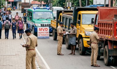 സ്കൂൾ സമയത്തെ ടിപ്പർ സർവീസ് പെരുമ്പാവൂരിൽ എം.വി.ഡി. മിന്നൽ പരിശോധന 89 കേസുകൾ, 2.68 ലക്ഷം പിഴ