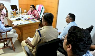 പൊതുസ്ഥലങ്ങളിലെ അനധികൃത ബോര്‍ഡുകള്‍ നീക്കം ചെയ്യണം