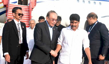 മലേഷ്യൻ പ്രധാനമന്ത്രി അൻവർ ഇബ്രാഹിം കേരളത്തിലെത്തി