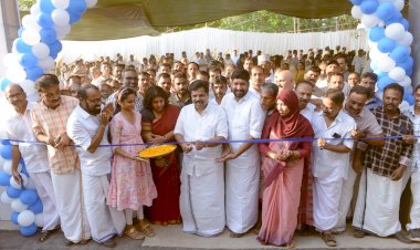 നടുവണ്ണൂർ, നാദാപുരം സ്മാർട്ട് വില്ലേജ് ഓഫീസുകൾ നാടിന് സമർപ്പിച്ചു