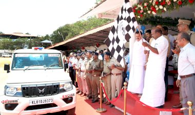 എക്‌സൈസ് കൂടുതൽ ഹൈടെക് 41 പുതിയ വാഹനങ്ങളും പീപ്പിൾസ് ഐ ആപ്പും പുറത്തിറക്കി