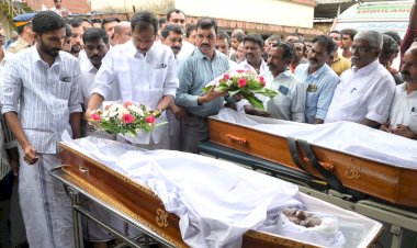 കൊട്ടക്കാമ്പൂരിൽ ഷെഡ് തകർന്നു മരിച്ചവർക്ക് മന്ത്രി അനൂപ് ജേക്കബ് ആദരാഞ്ജലി അർപ്പിച്ചു