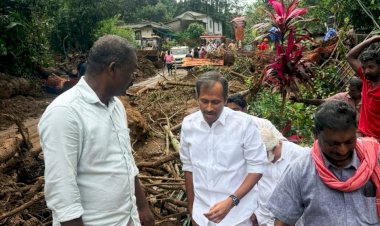 ഉരുൾപൊട്ടൽ ബാധിതരെ പുനരധിവസിപ്പിക്കുമെന്ന് മന്ത്രി അനൂപ് ജേക്കബ്