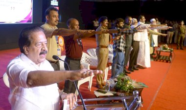 അഴിമതിക്കെതിരെ സധൈര്യം വിസില്‍ മുഴക്കണം മന്ത്രി രമേശ് ചെന്നിത്തല