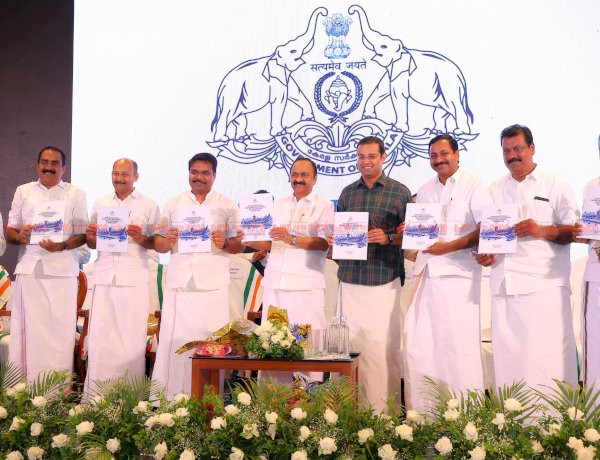 കേരളത്തെ സമ്പൂർണ്ണ പോർട്ട് സിറ്റിയായും അന്താരാഷ്ട്ര മാരിടൈം ഹബ്ബായും മാറ്റുക ലക്ഷ്യം മുഖ്യമന്ത്രി വി. ഡി. സതീശൻ